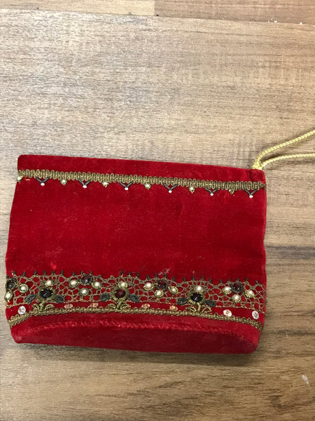 Rote Vintage Samttasche mit goldfarbener Borte, Perlen und Schmucksteinbesatz