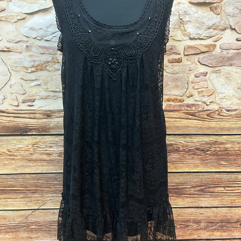 Schwarzes Vintage-Spitzenkleid, Größe L, 80er-Jahre, mit Perlenkragen und Volantsaum, sehr guter Zustand.