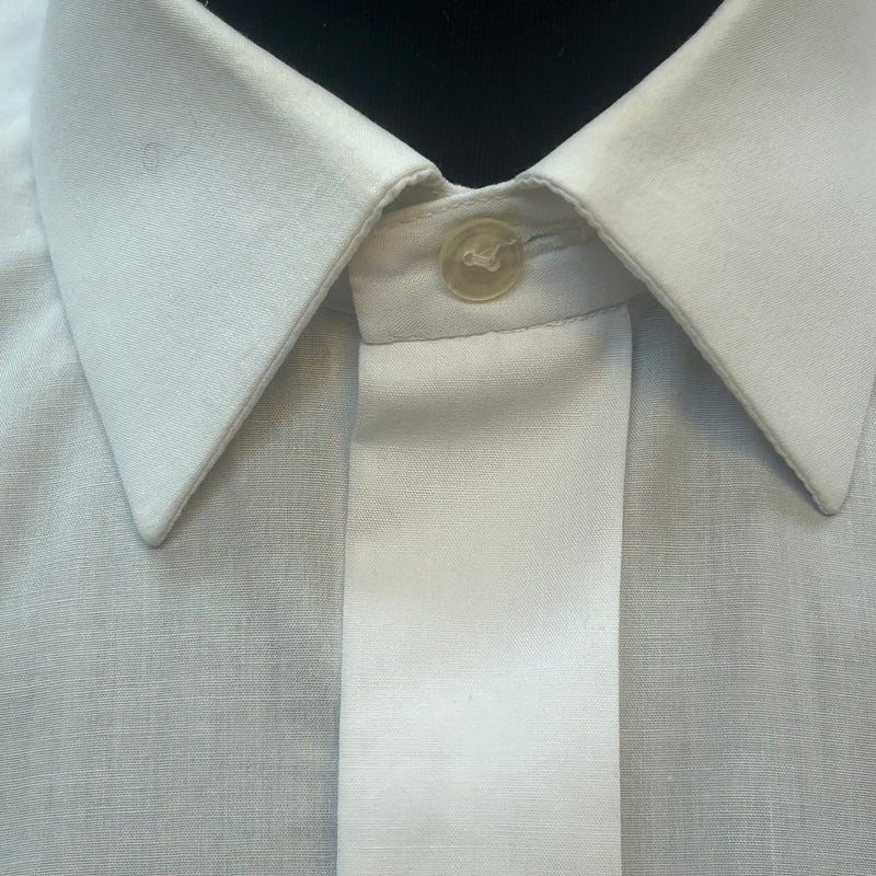 „Vintage Smokinghemd Herren Detail Kragen verdeckte Knopfleiste“