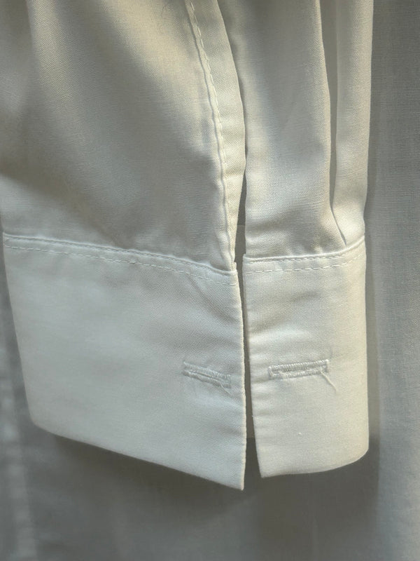 „Vintage Herren Smokinghemd Manschette Detail weiß“