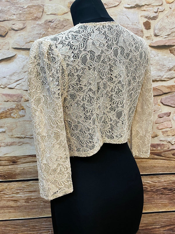 „Vintage Spitzenbolero creme Rückenansicht filigrane Spitze 70er“