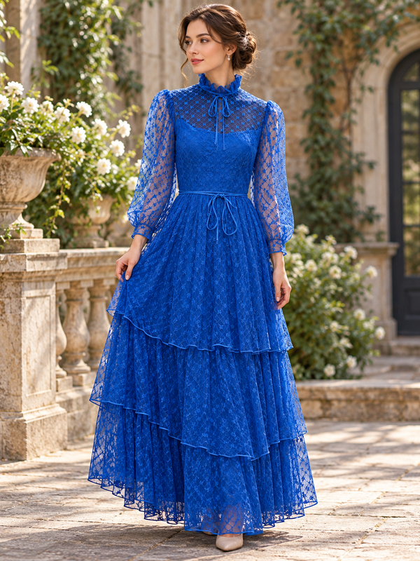 Langes blaues Vintage Spitzenkleid mit Stehkragen, transparenten Ärmeln, Bindeband und gestuftem Rock
