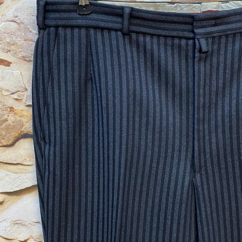 Bund und seitliche Tasche der Vintage Stresemannhose