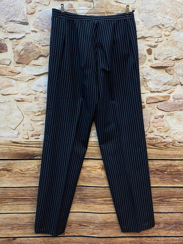 Rückseite der handgefertigten Stresemannhose für Herren