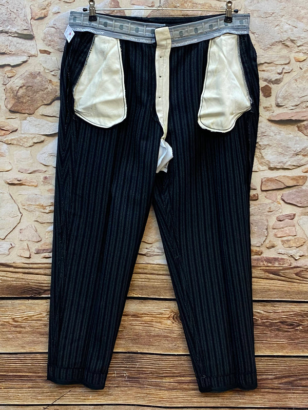 Innenansicht der Stresemannhose mit hellem Taschenfutter