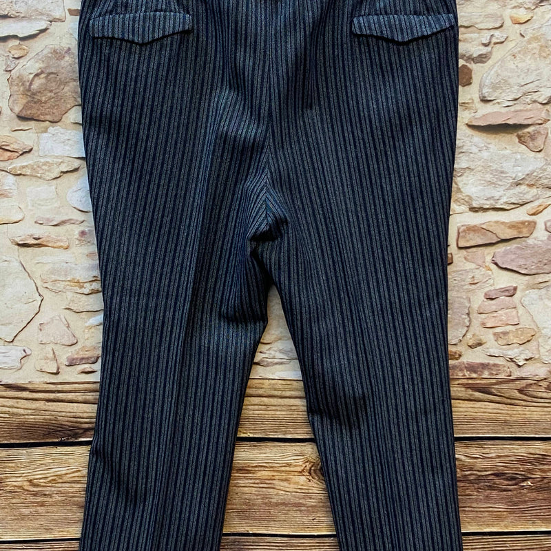Rückseite der Vintage Stresemannhose mit Pattentaschen
