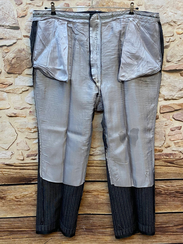 Innenansicht der Stresemannhose mit abgefütterten Beinen