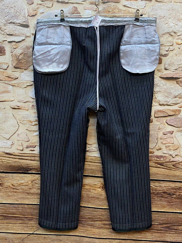 Rückseitige Innenverarbeitung der Vintage Stresemannhose