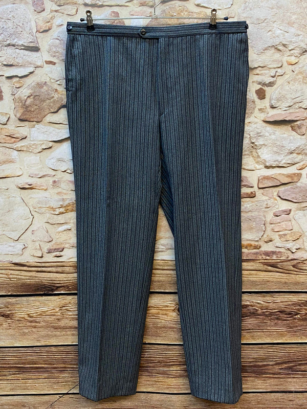Vorderseite der Vintage Stresemannhose für Herren
