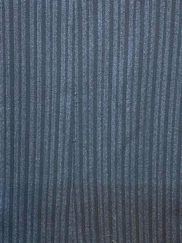 Detailaufnahme des schwarz-grauen Streifenmusters