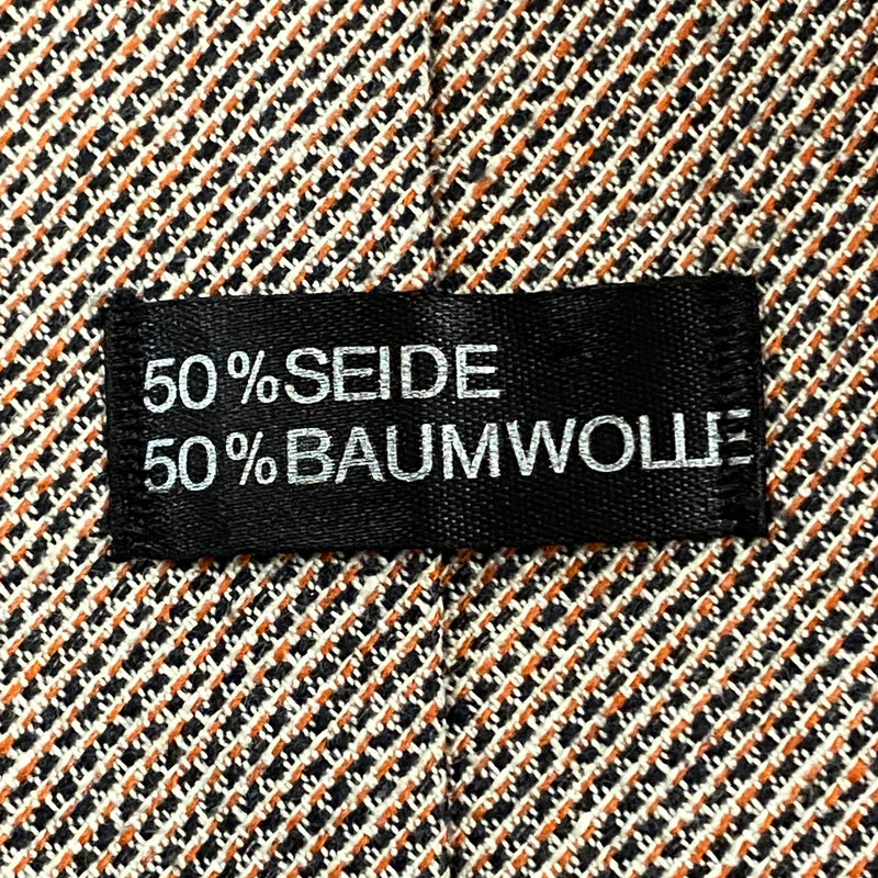 „Spitze der Vintage Krawatte mit dicht gewebter Struktur und Farbspiel“