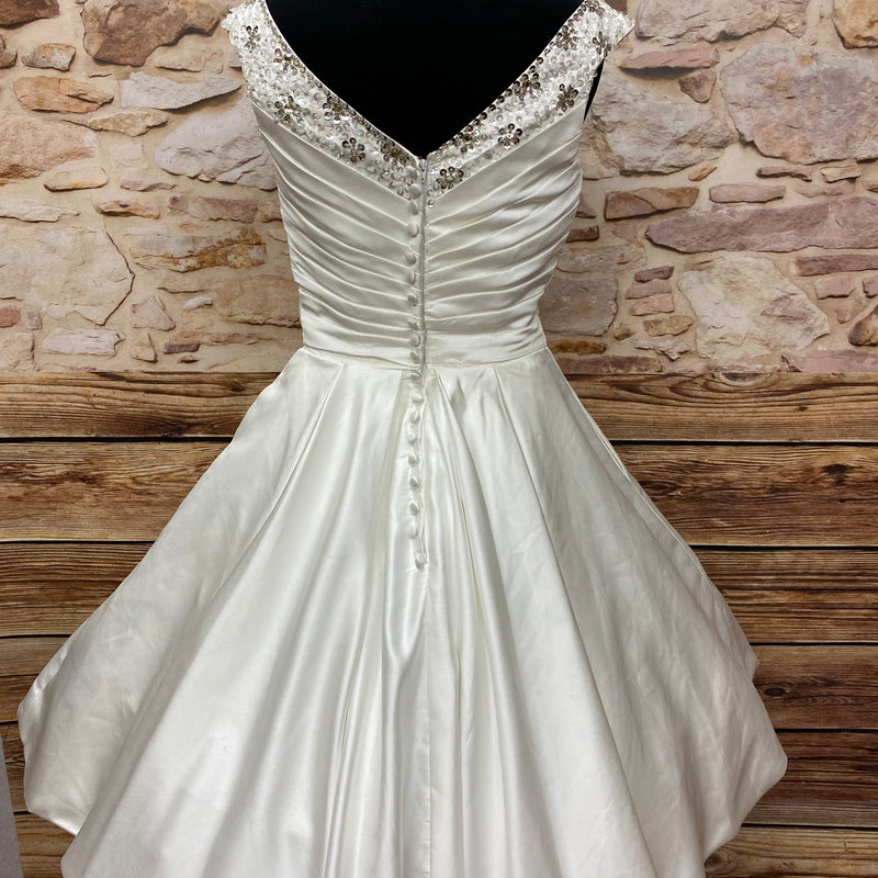 „Vintage Swingkleid 50er Ivory Satin Perlen Gr 36 Rückansicht