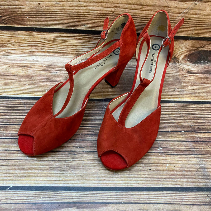 Rote Veloursleder-T-Steg-Pumps im Vintage-Stil mit Blockabsatz, Größe 39 – Damen Retro Schuhe.