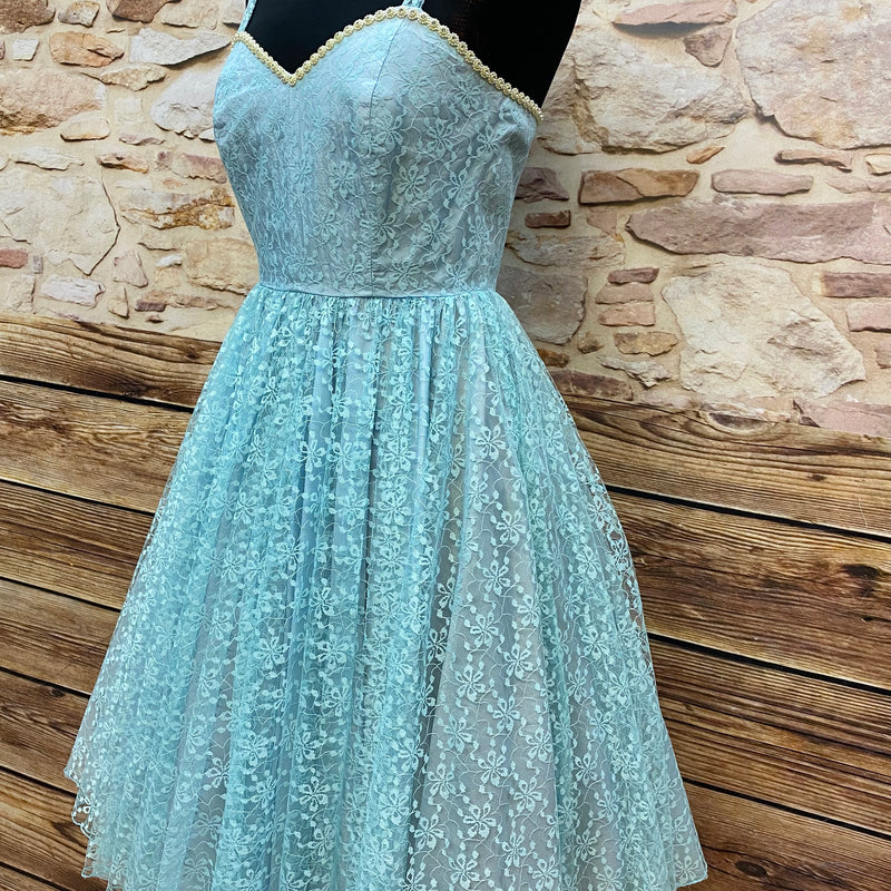 „Vintage Tellerkleid hellblau 50er Spitze Gr 34 Seitenansicht