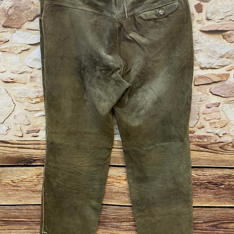 „Trachten Lederhose Herren Rückansicht grün mit Schnürung Bund“
