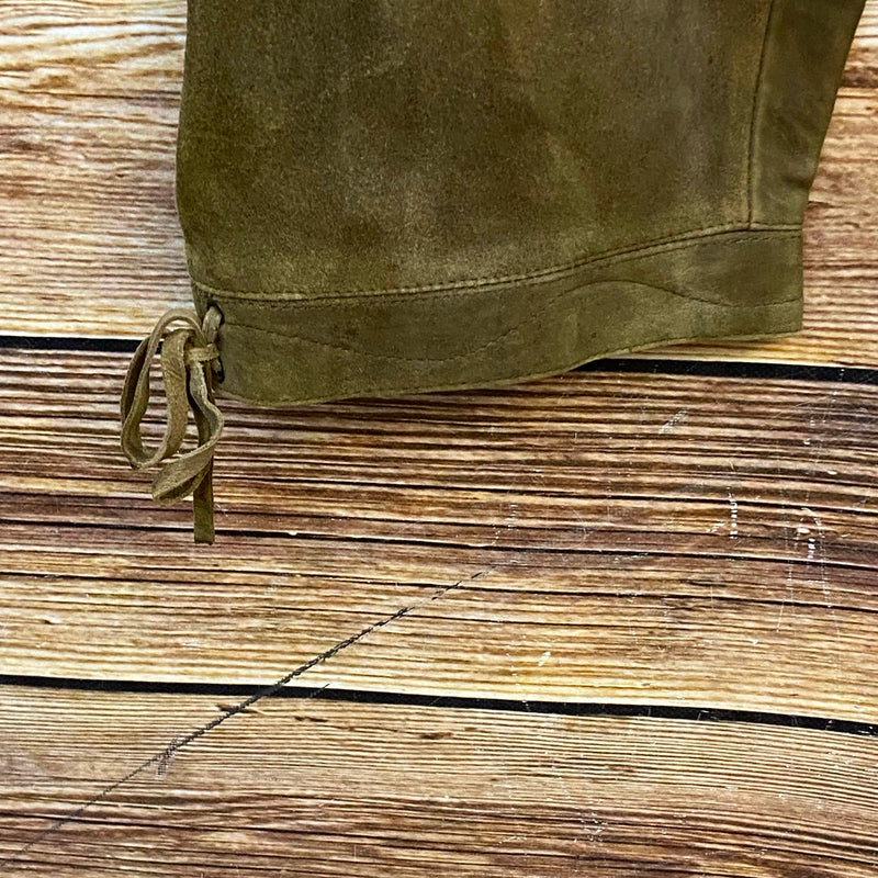 „Kniebund Lederhose Herren olivbraun mit Schnürung Detail“