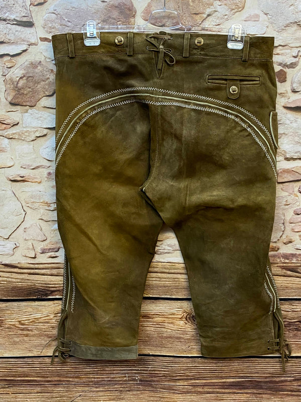 „Original Lederhose Herren olivbraun Rückseite mit Ziernähten“