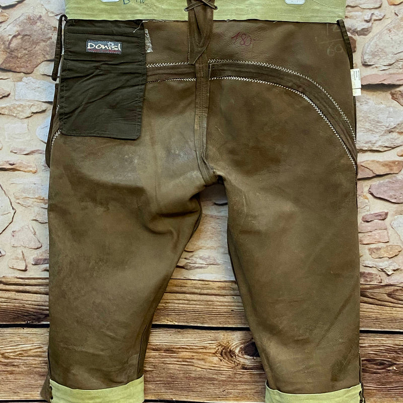 „Innenansicht Lederhose Donisl Echtleder Verarbeitung Detail Ansicht 1“