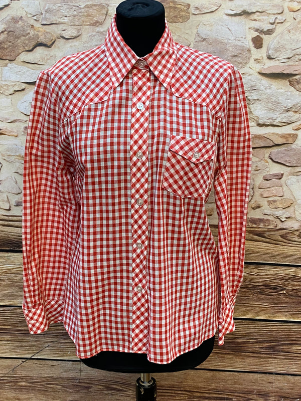 „Vintage Trachtenbluse rot weiß kariert im klassischen Alpenstil“