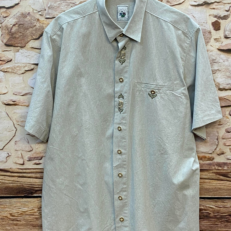 „Vintage Trachtenhemd Herren beige Alpenland Vorderansicht“