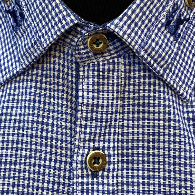 „Vintage Trachtenhemd Herren blau kariert Detail Kragen“
