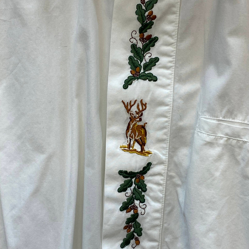 „Vintage Trachtenhemd Herren weiß Knopfleiste und Brusttasche Detail“
