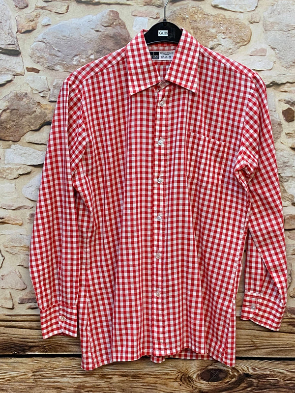 „Vintage Trachtenhemd Herren von Garry Duncan in Rot Weiß kariert Größe 39 mit Langarm und Brusttasche Vorderansicht“