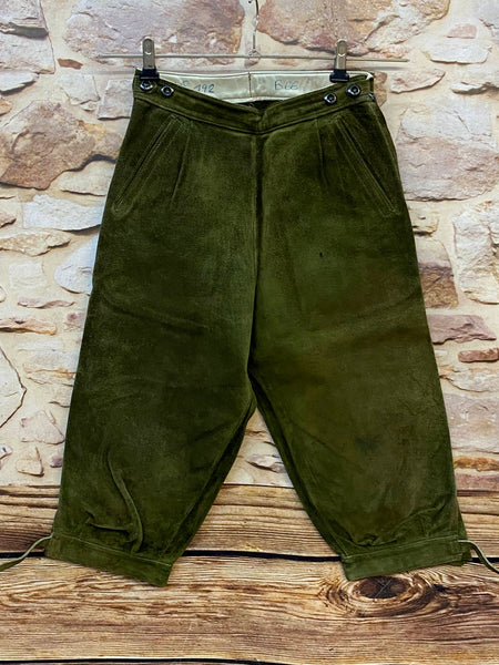 Vintage Damen Trachtenlederhose 3/4 in Olivgrün aus Rauleder Größe 32