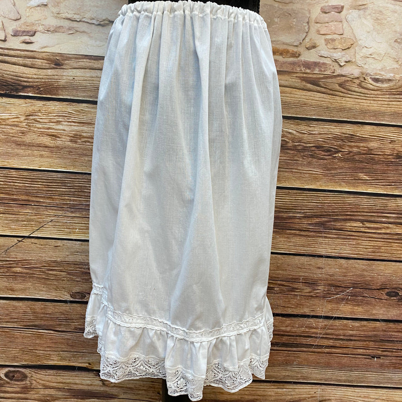 „Weißer Vintage Unterrock mit Spitzenabschluss Damen klassisch“