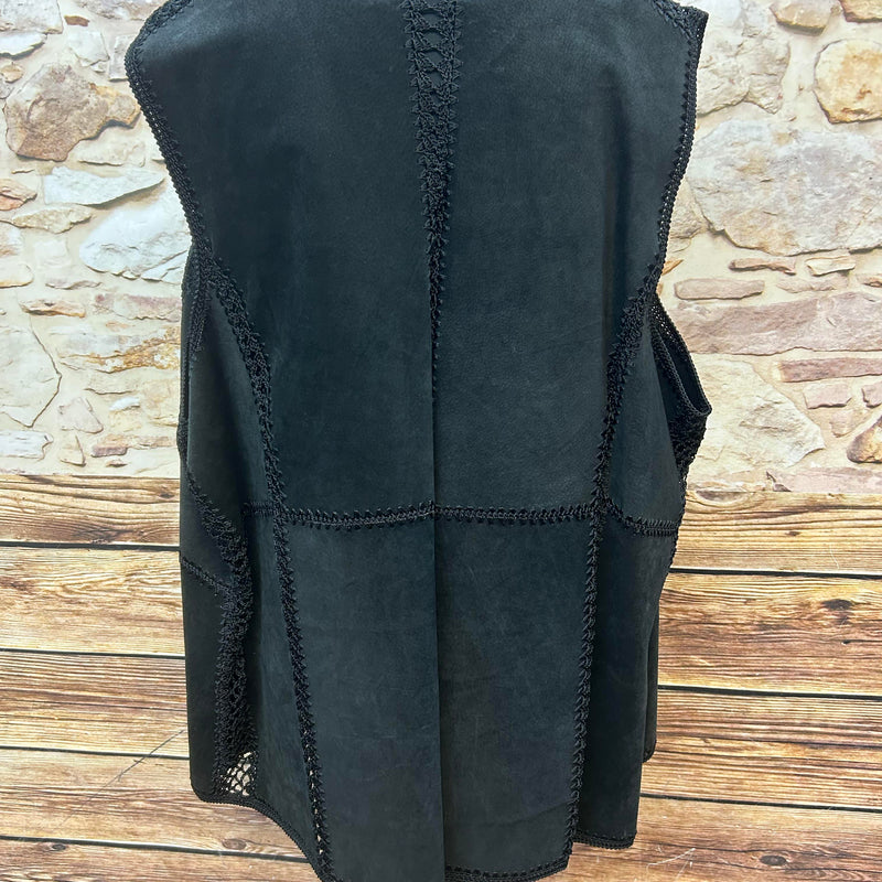 „Rückseite Vintage Wildlederweste schwarz Patchwork Verarbeitung XXXL“