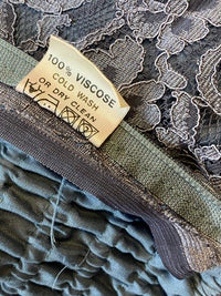 Vintage Cocktailkleid mit Spitzenmuster