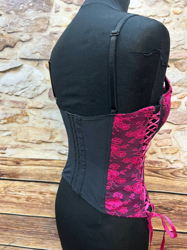 Charmante Corsage in Pink und Schwarz - Größe 80B