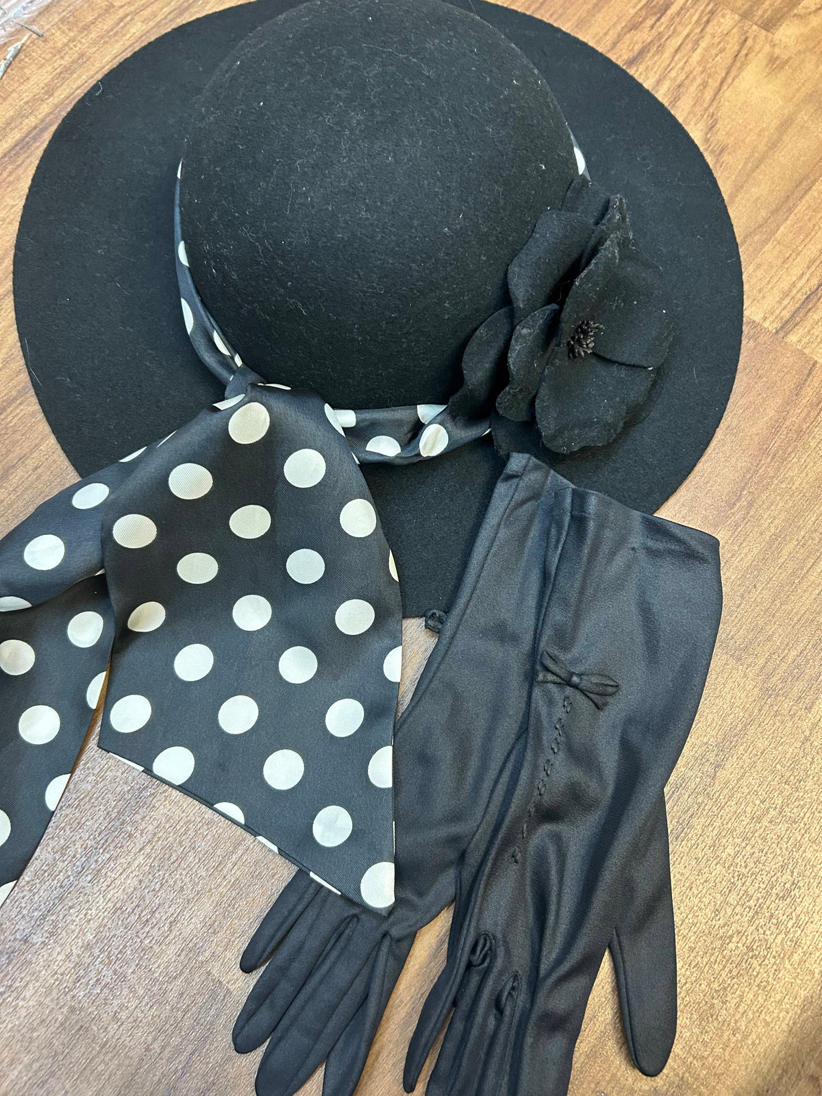 Vintage Outfit, Punkte-Kleid-Set Größe 42
