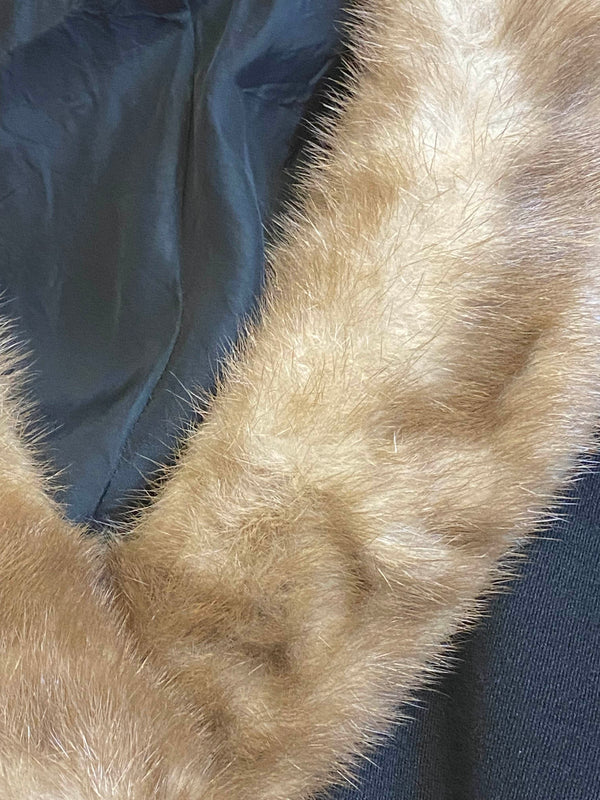 Elegantes Vintage Damen-Kostüm im 50er Jahre Stil Größe 46