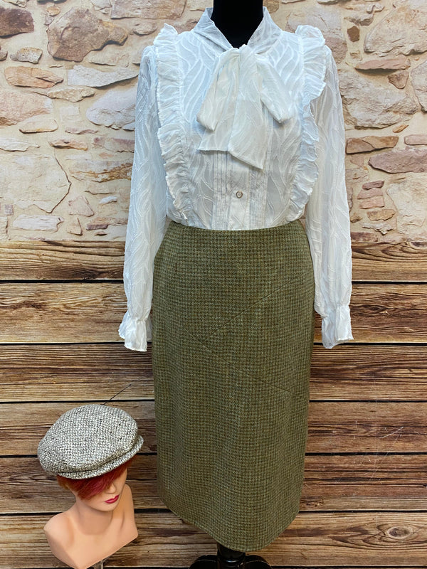 Elegantes Damen-Kostüm im 20er-Jahre-Stil – Perfekt für Oldtimer-Events oder Golfturniere, Ansicht 2