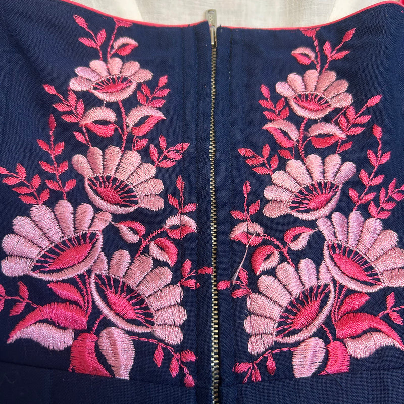 Blau/ Pink Vintage-Dirndl – Größe 40