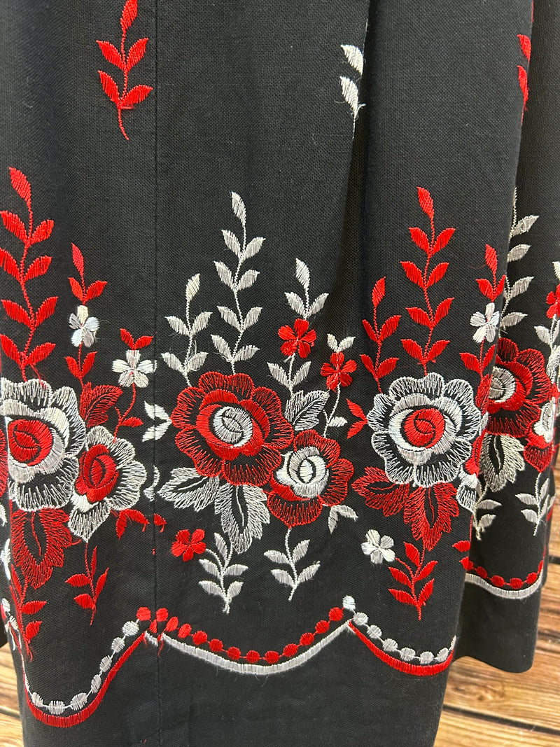 Vintage Dirndl 3-teilig | Gr. 42/44 – Schwarz & Rot
