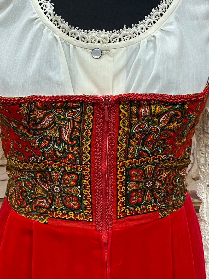 Vintage Trachtenkleid Wendelstein mit Schürze & Bluse – Größe 36 – Rot