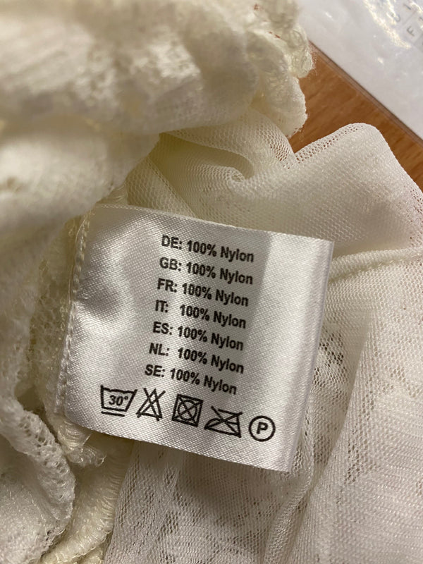 Dirndlbluse Spitze Weiß Gr. 44 – Hochwertige Trachtenbluse aus Spitze, kurze Ärmel