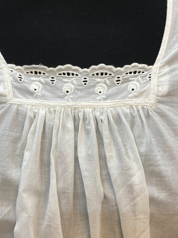 Dirndlbluse weiß mit Spitze – Gr. 44