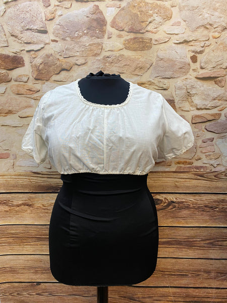 Vintage Dirndlbluse Weiß mit Häkelkante – Gr. 48 (Wenger Austria)