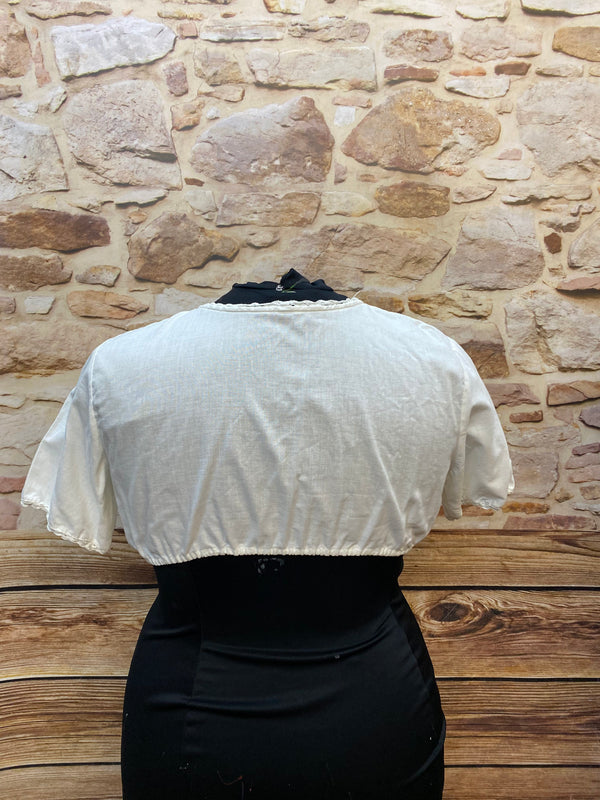 Vintage Dirndlbluse Weiß mit Häkelkante – Gr. 48 (Wenger Austria)