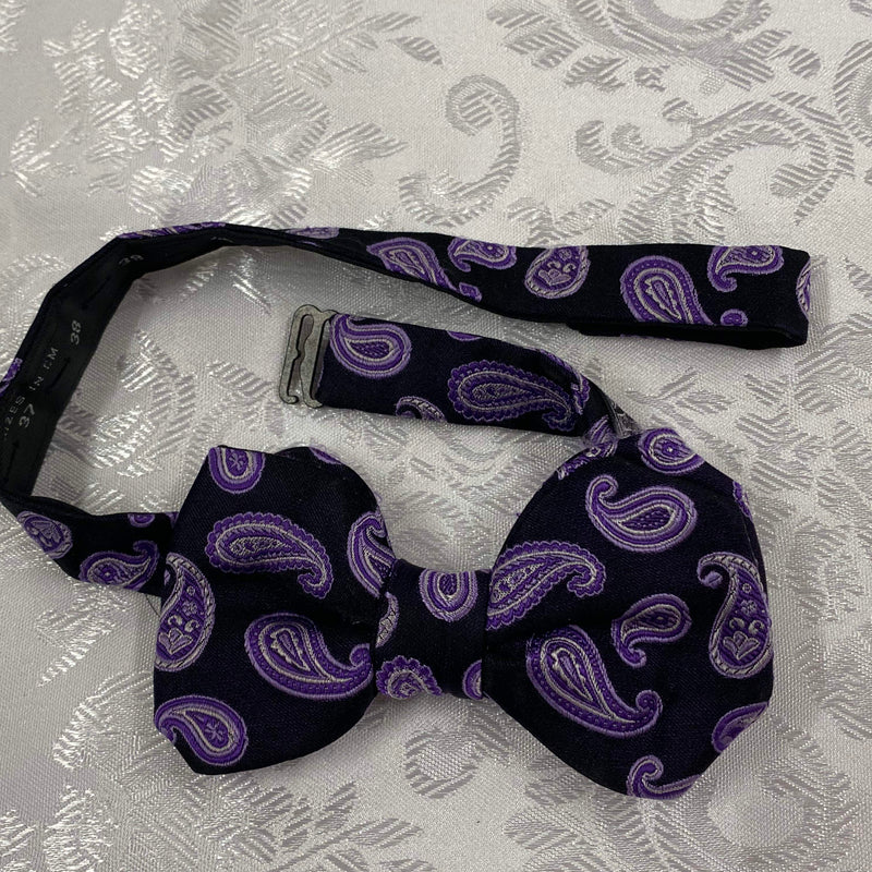 Vintage-Fliege mit Paisley-Muster