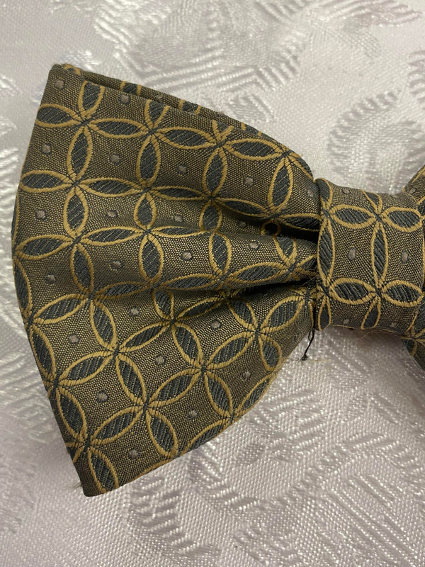 Vintage-Fliege in einem warmen Olivgrün-Ton