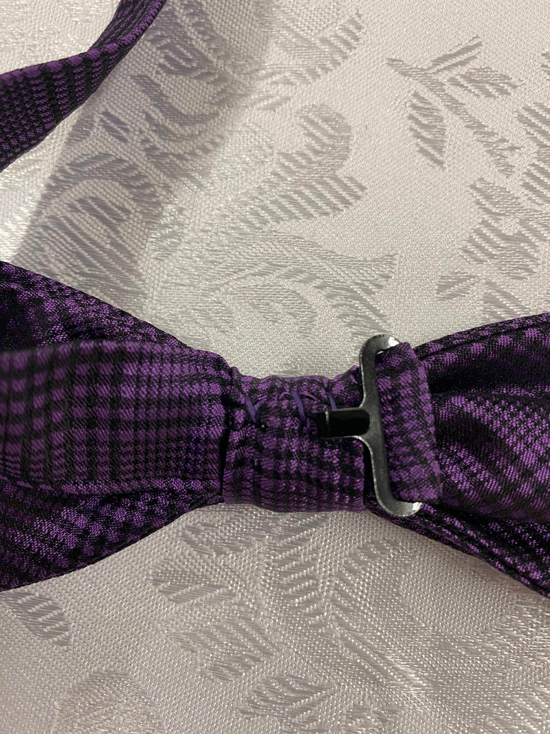 Elegante Vintage Fliege in Violett mit Karomuster