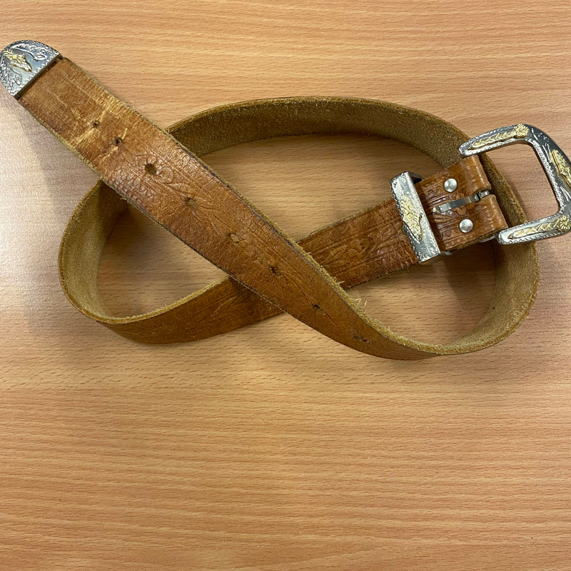 Vintage-Gürtel aus Echtleder mit Verzierten Metallschnallen