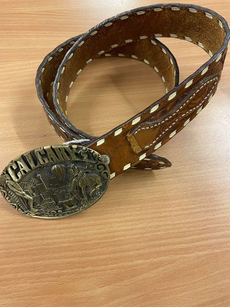 Western-inspirierter Vintage-Gürtel mit Calgary-Schnalle - Echtleder