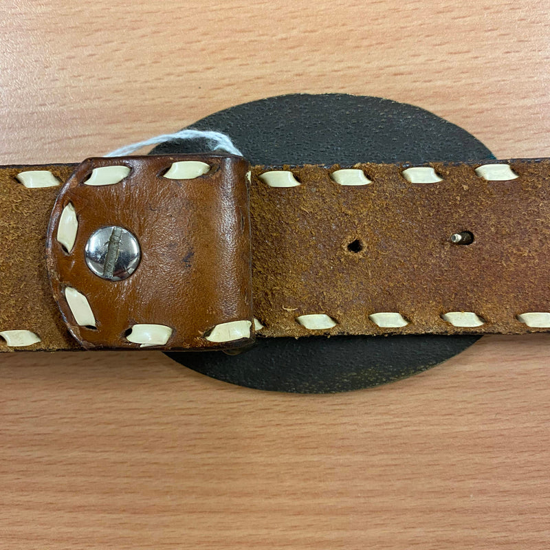 Western-inspirierter Vintage-Gürtel mit Calgary-Schnalle - Echtleder