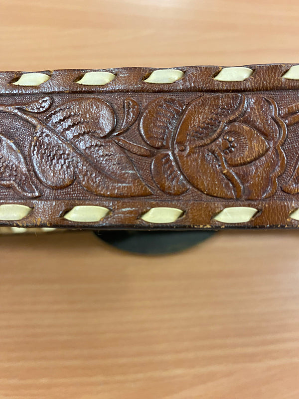 Western-inspirierter Vintage-Gürtel mit Calgary-Schnalle - Echtleder
