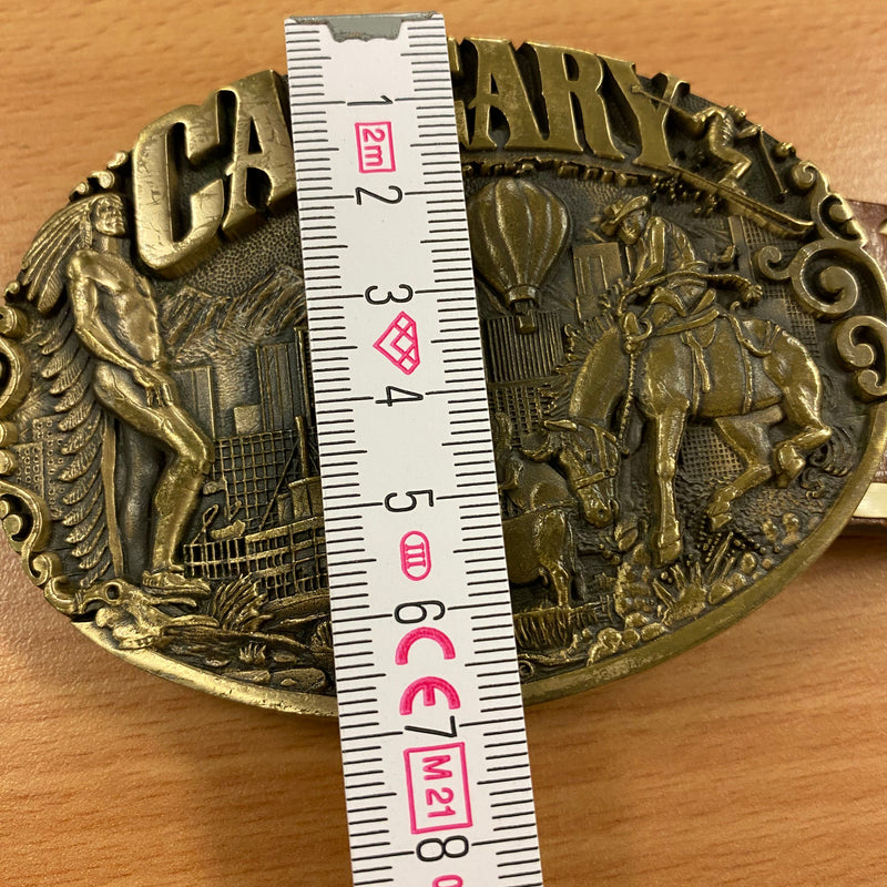 Western-inspirierter Vintage-Gürtel mit Calgary-Schnalle - Echtleder